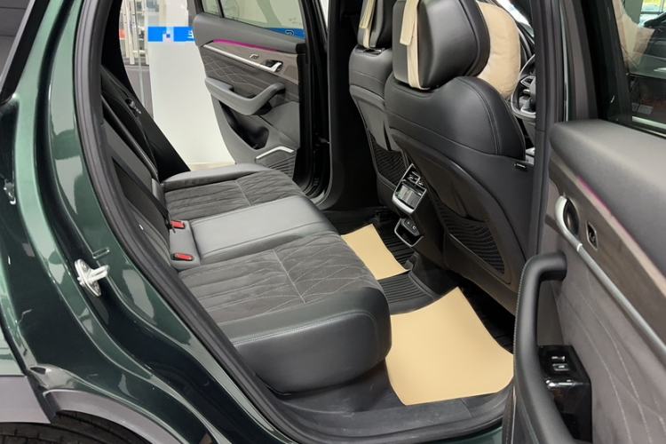 Used Geely Auto Monjaro L 2025 Dongfang Yao 2.0TD Automatic Lanxing Edition Interior 4