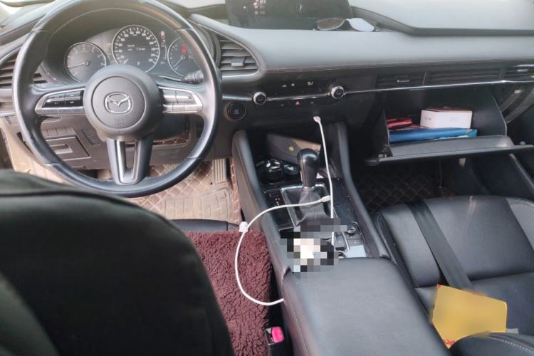 Used Mazda 3 Axela 2020 2.0L Automatic Zhiya Edition Center Console