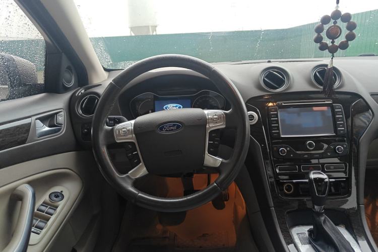 Used Ford Mondeo 2011 2.3L Luxury Model
