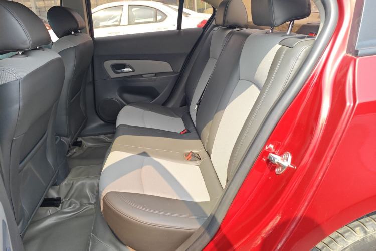 Used Chevrolet Cruze 2012 1.6L SL MT Left Rear Seat