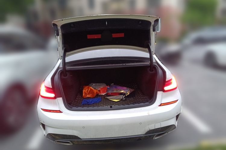 Used BMW 3 Series 2021 Second Facelift 325Li M Sport Package
