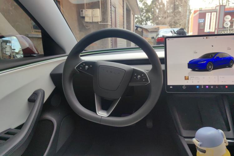 Used Tesla Model 3 2023 Long-Range All-Wheel-Drive Version