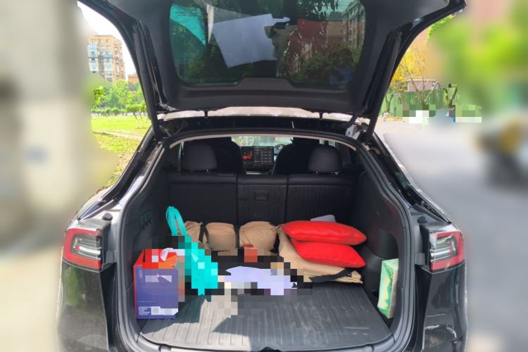 Used Tesla Model Y 2024 Long-Range All-Wheel-Drive Version Trunk