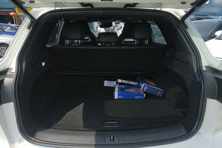 Used MG HS 2018 30T Automatic Two-Wheel Drive Trophy Edition—High-Octane V-Model Trunk