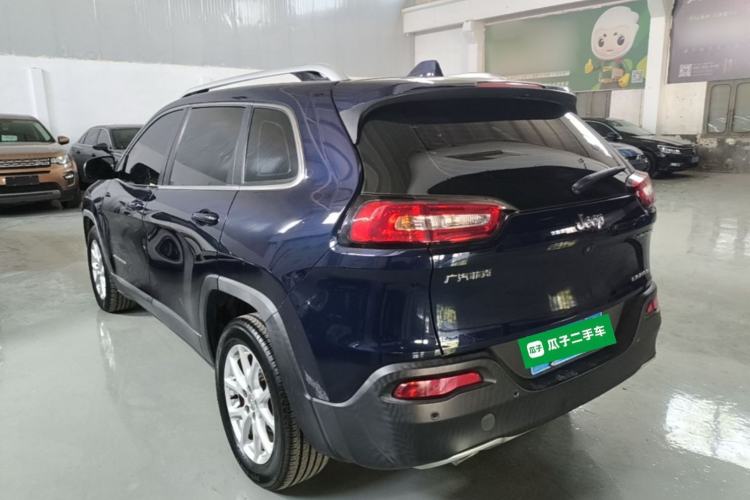 Ojetý Jeep Cherokee 2017 2.0L Superior Edition