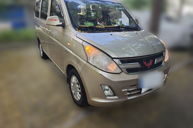 Used Wuling Rongguang V 2016 1.5L Standard Version