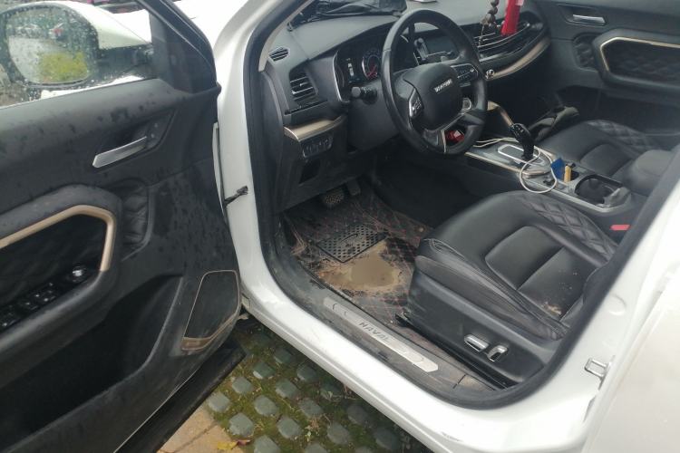 Used Haval H6 2020 1.5 GDIT Automatic Platinum Champion Edition Driver Seat