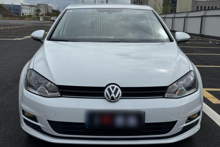 Used Volkswagen Golf 2016 1.6L Automatic Fashion Model