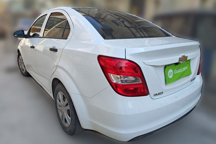 Used Chevrolet Aveo Sonic 2014 Sedan 1.4SL AT Fashion Edition