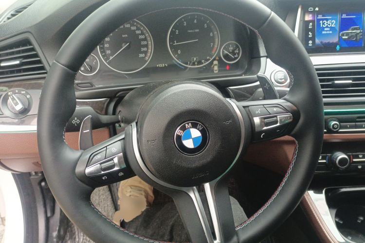 Used BMW 5 Series 2014 525Li Leading Model
