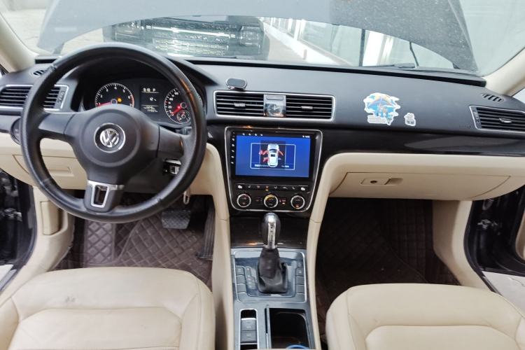 Used Volkswagen Passat 2013 1.8TSI DSG Prestige Edition Center Console