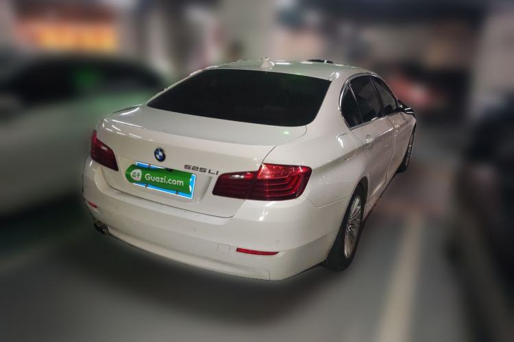 Used BMW 5 Series 2014 525Li Leading Model
