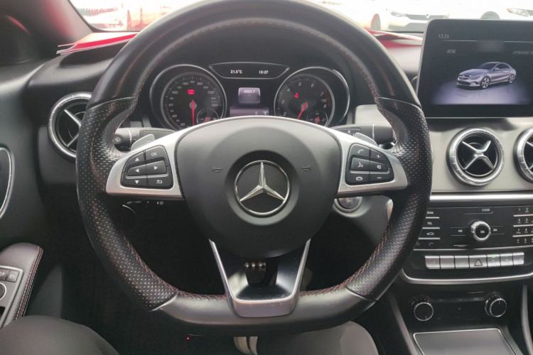 Used Mercedes-Benz CLA 2018 CLA 220 4MATIC
