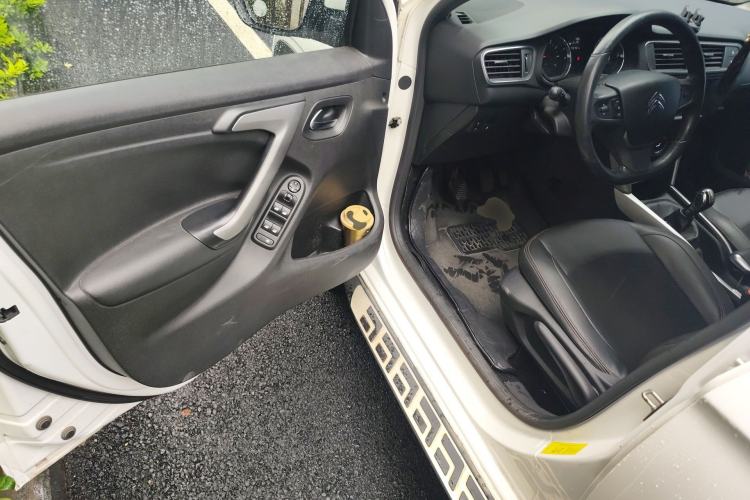 Used Citroen C3-XR 2015 1.6L Manual Pioneer Model
