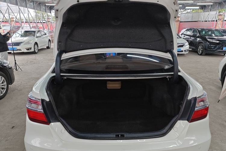 Used Toyota Camry 2015 2.0G Premier Edition
