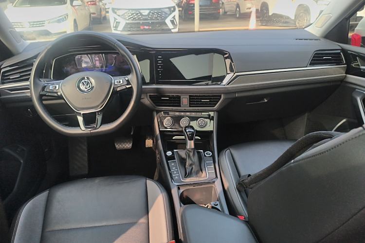 Used Volkswagen Sagitar 2021 280TSI DSG Excellence Edition Center Console