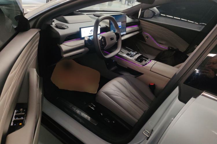 Used Geely Galaxy 8 2025 130km EM-i Flagship Edition Left Front Seat