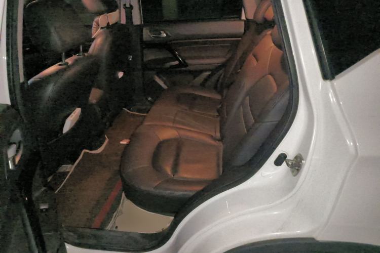 Used GAC Trumpchi GS4 2017 235T Manual Two-Wheel Drive Luxury Edition
