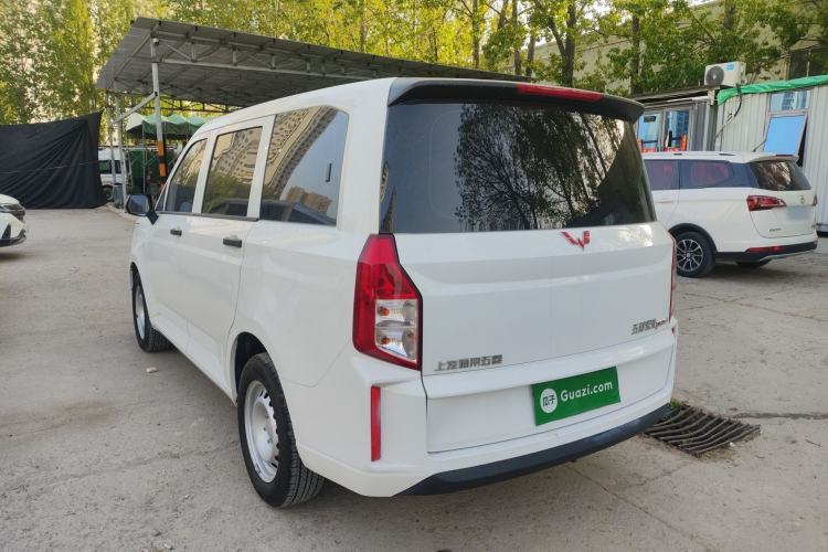 Used Wuling Hongguang PLUS 2020 1.5L Manual Standard Edition 5 Seats
