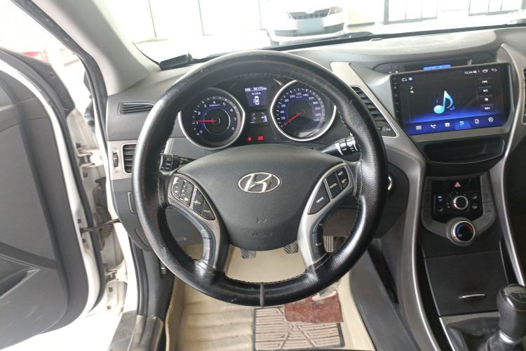 Used Hyundai Elantra (5th Generation / Langdong) 2015 1.6L Manual Leading Model

