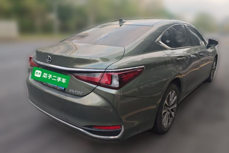 Used Lexus ES 2022 200 Excellence Edition Rear Right 45 Deg