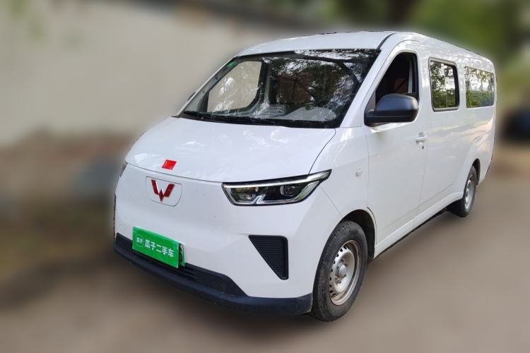 Used Wuling Yangguang 2024 300KM Comfort Version Passenger Van 75kW Guazi used car, China used car export, Used car for sale, Used  cars, Cheapest cars for sale