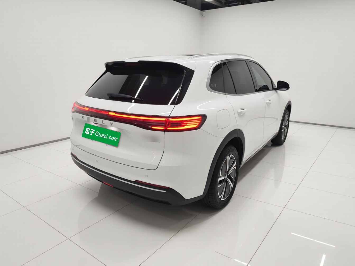 Geely Galaxy Xingjian 7 EM-i 2025 120km Exploration+ Version — снимка 6