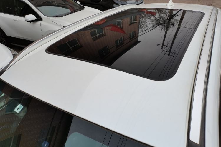 Used Haval H6 2017 Red Label 2.0T Automatic Two-Wheel Drive ZhiShang Model