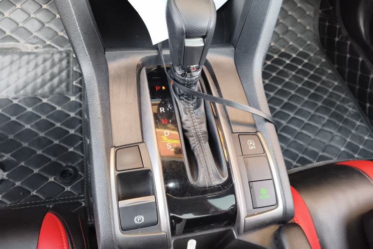 Used Honda Civic 2021 HATCHBACK 220TURBO CVT Trendy Cool Edition Gear Lever