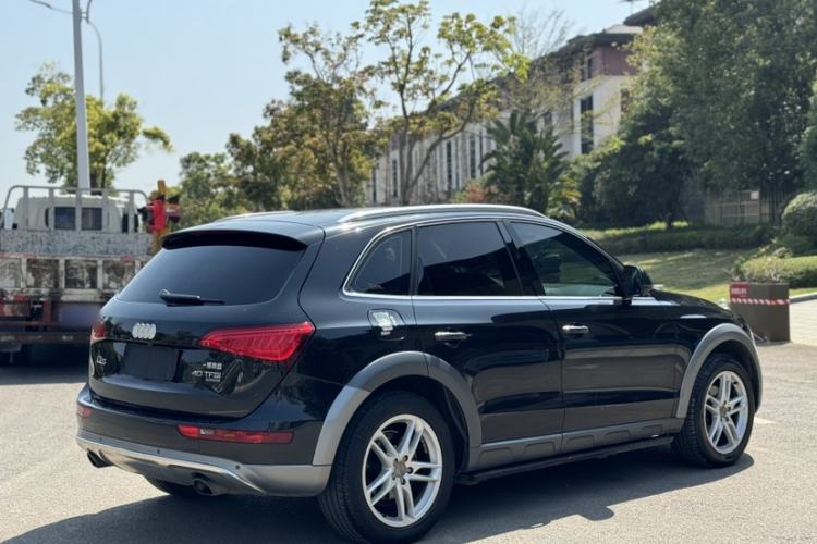 Used Audi Q5 2018 Collector's Edition 40 TFSI Technology Model