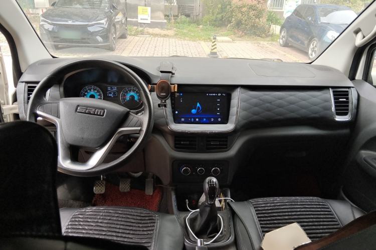 Used Jinbei Gold Hiace 2021 1.5L Passenger Vehicle Travel Lion 5-Seater Center Console