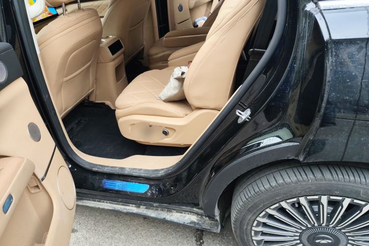 Used Chery T11 2026 Model 220 All-Wheel Drive Dual IMAX Theater Edition
