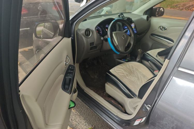 Used Nissan Sunny 2014 1.5XL Manual Deluxe Edition Driver Seat