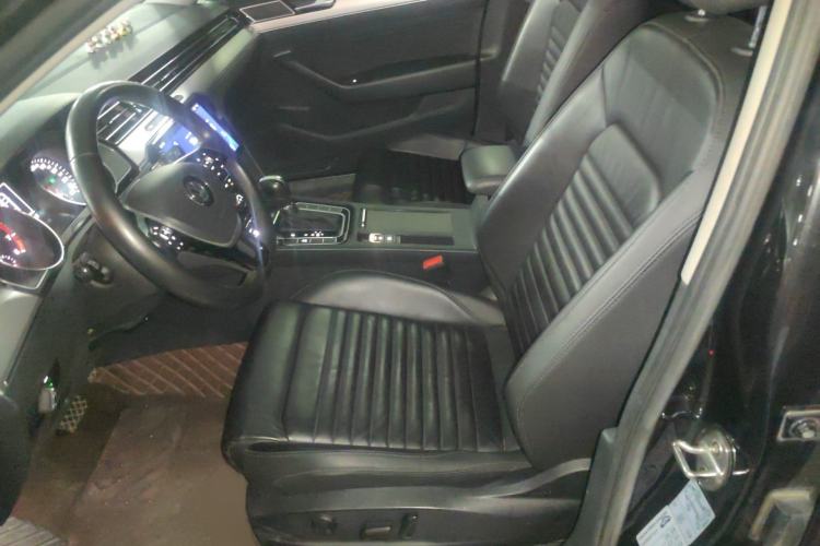 Used Volkswagen Magotan 2019 330TSI DSG Leading Model China VI Standard Left Front Seat