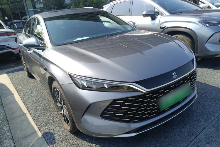 Used BYD Qin L 2025 DM-i Smart Drive 120KM Leading Model
