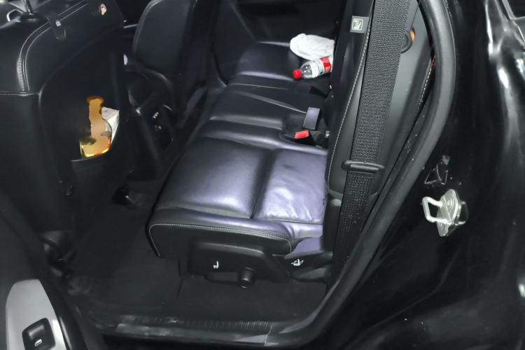 Used Dodge Journey 2013 2.4L Two-Wheel Drive Luxury Version Left Rear Seat