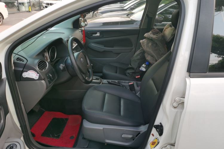 Used Ford Focus 2013 Hatchback Classic 1.8L Automatic Base Model