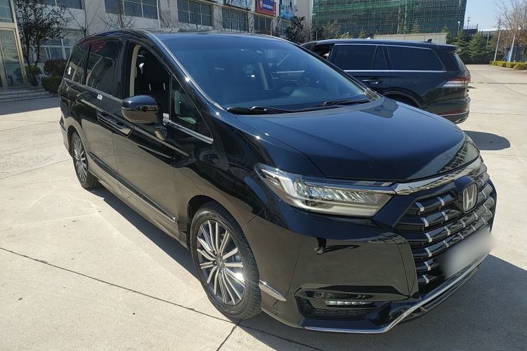 Used Honda Elysion 2022 2.0L eHEV Luxury First Edition
