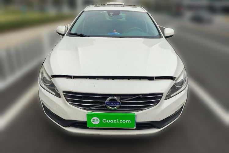Used Volvo V60 2017 T4 Smart Edition China V Standard
