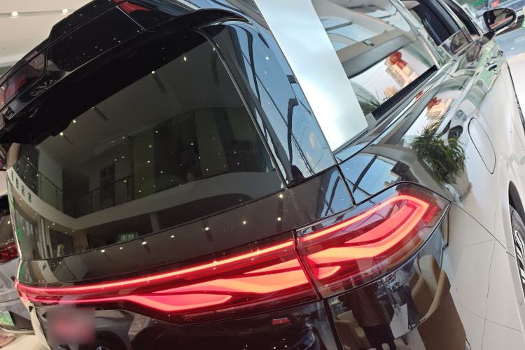 Used BYD Xia 2025 DM-i 1.5T 180km Excellence Model
