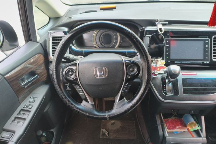 Used Honda Elysion 2016 2.4L Supreme Edition
