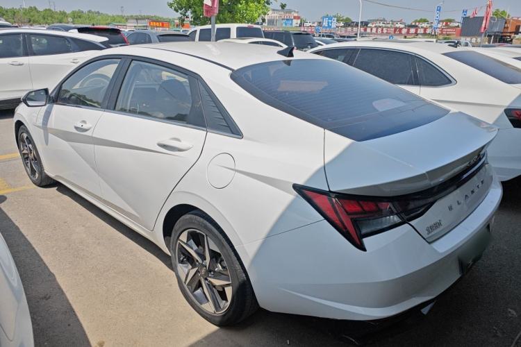 Used Hyundai Elantra 2021 1.5L CVT LUX Prestige Edition