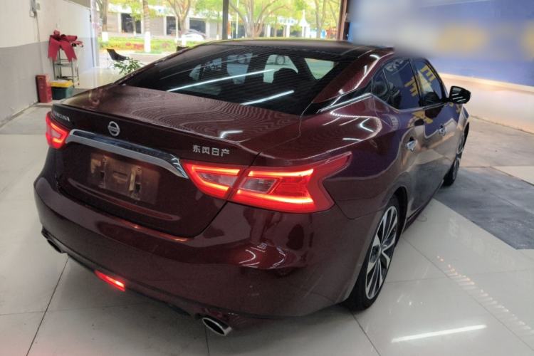 Used Nissan Maxima 2016 2.5L XV Ultimate Edition Rear Right 45 Deg