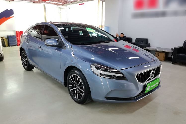 Used Volvo V40 2019 T3 Zhiyi Edition Exterior 2