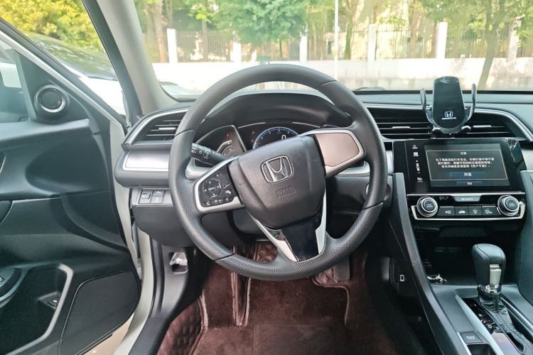 Used Honda Civic 2016 220TURBO CVT Luxury Edition Steering Wheel