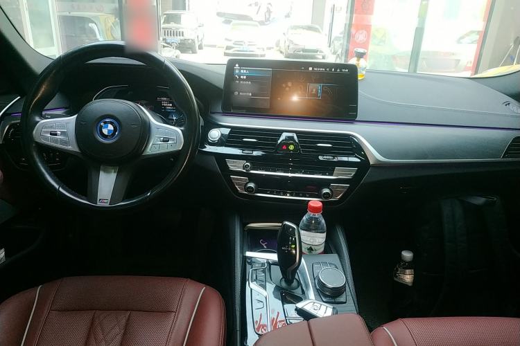 Used BMW 5 Series New Energy 2022 Restyled 535Le M Sport Package Center Console