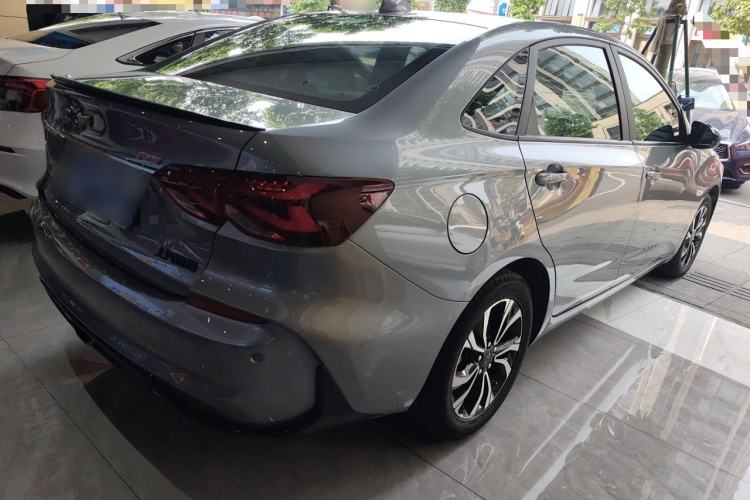 Used Chevrolet Monza 2019 RS 330T Automatic Sporty Edition China VI Standard Rear Right 45 Deg