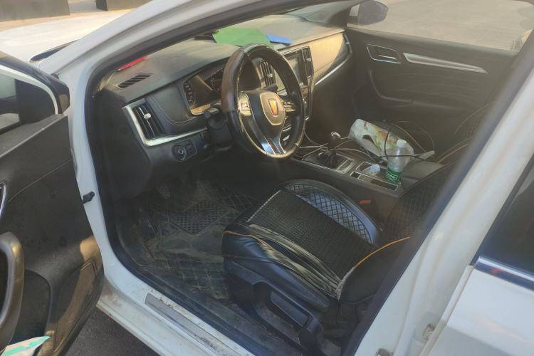 Used Roewe i6 2017 20T Manual Luxury Edition Driver Seat