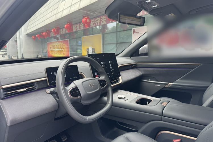 Used Dongfeng eπ eπ008 2024 210Max Range-Extended Version 6 Seats
