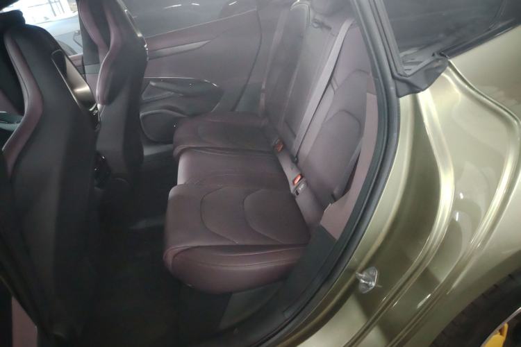 Used Xiaomi Auto SU7 2024 Four-Wheel Drive Ultra-Long Range Advanced Intelligent Driving Max Edition
